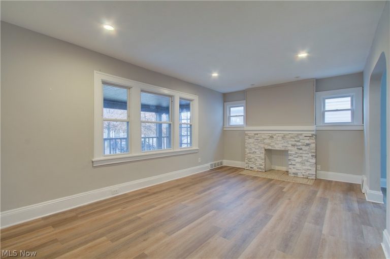 3412 Kildare Road, Cleveland Heights, OH - Photo 8