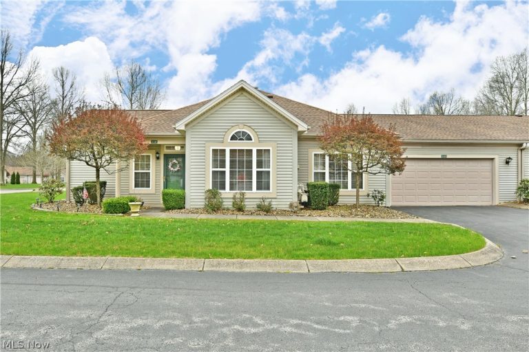 14 Hunters Woods Boulevard #D, Canfield, OH, 44406