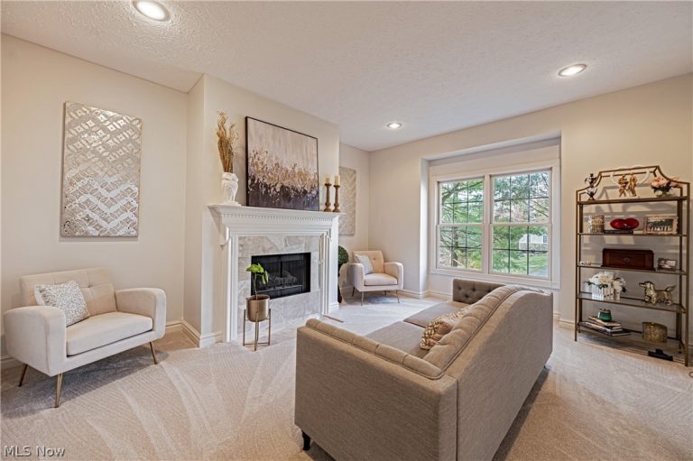 17431 Rambling Creek Trail, Chagrin Falls, OH - Photo 8