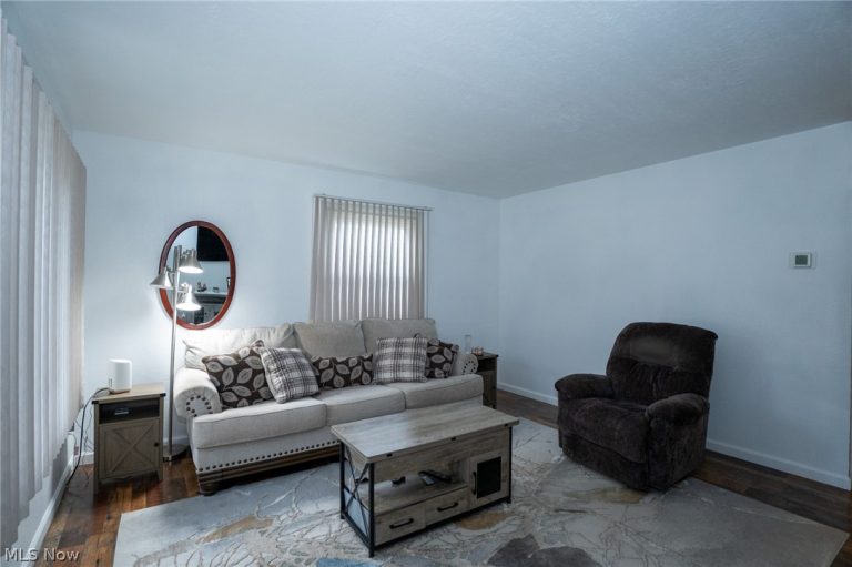 109 Greentree Lane, Weirton, WV - Photo 3