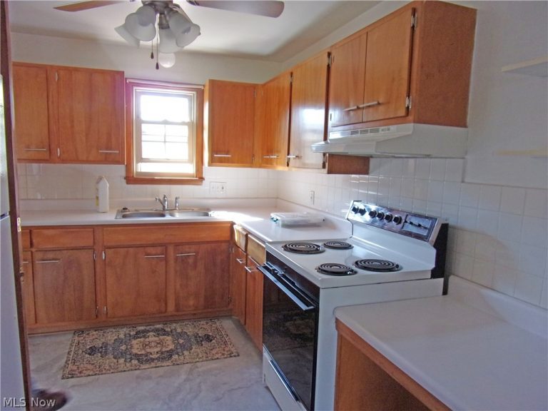 971 Wye Drive, Akron, OH - Photo 5