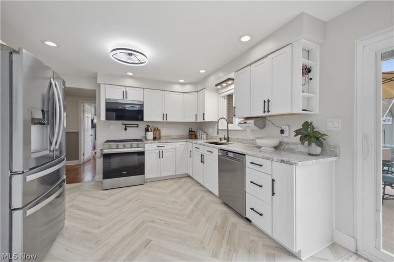 1230 Florence Drive, Wellsville, OH - Photo 5