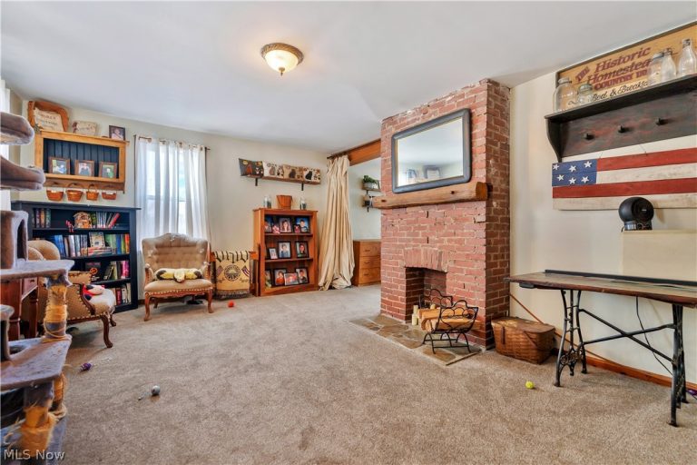 13222 Lexington Avenue, Alliance, OH - Photo 2