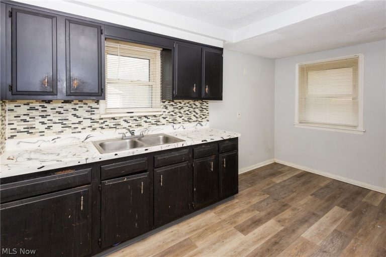 10413 Avon Avenue, Cleveland, OH - Photo 5