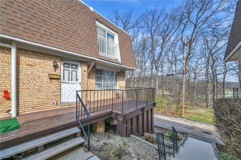 6478 State Road #G6, Parma, OH - Photo 2