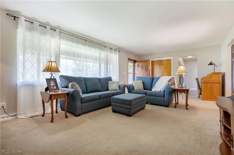 1670 Berna Road, Green, OH - Photo 8