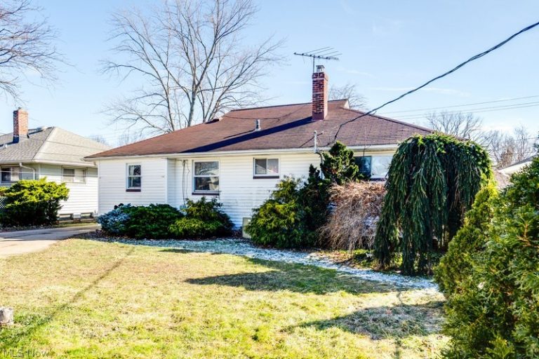13801 Bangor Avenue, Garfield Heights, OH - Photo 4