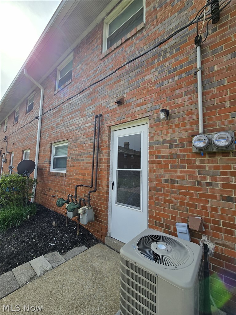 31603 Marginal Road #B, Willowick, OH - Photo 8