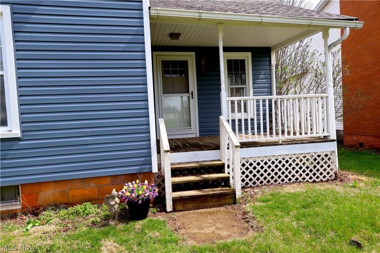 138 Middle Street, Wellington, OH - Photo 4