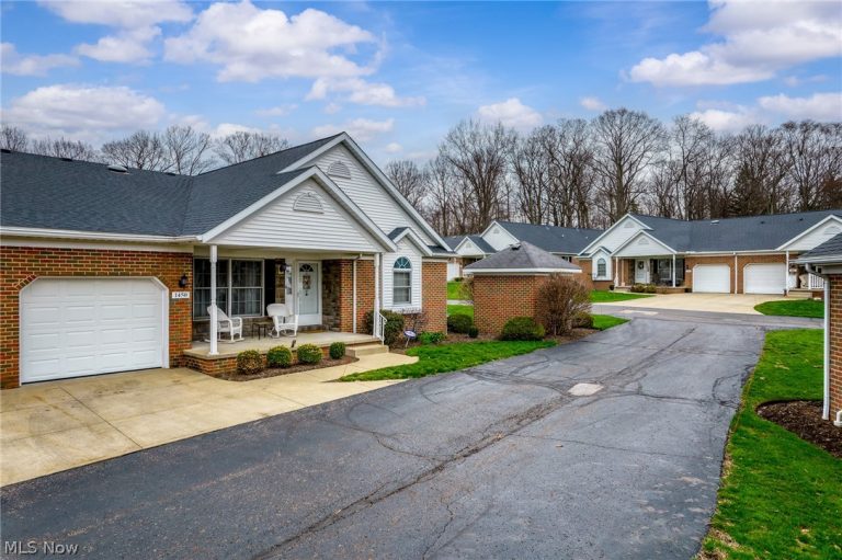 1450 Cove Street, Uniontown, OH - Photo 3