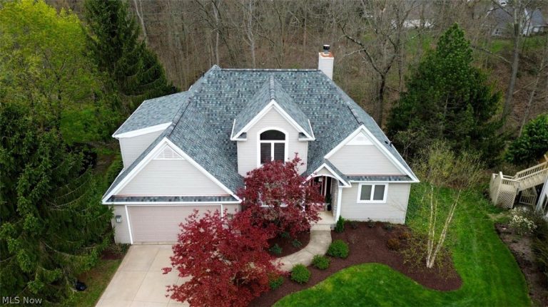 766 Carriage Trail, Northfield, OH - Photo 3