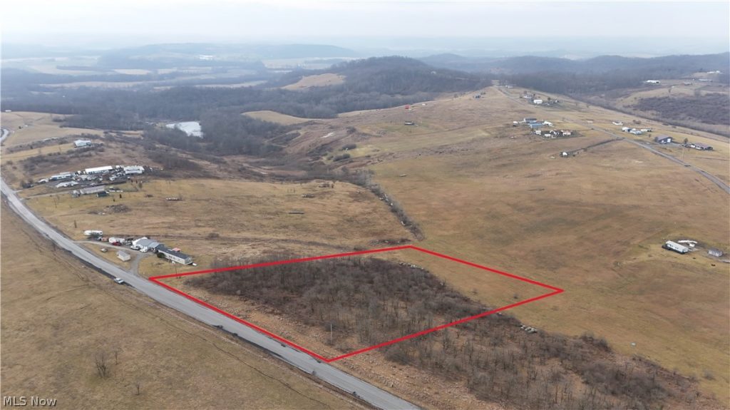 20451 CR 410, Newcomerstown, OH