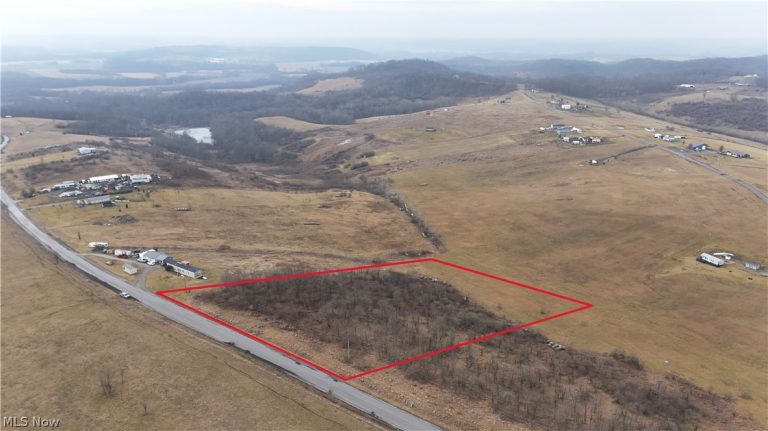 20451 CR 410, Newcomerstown, OH, 43832