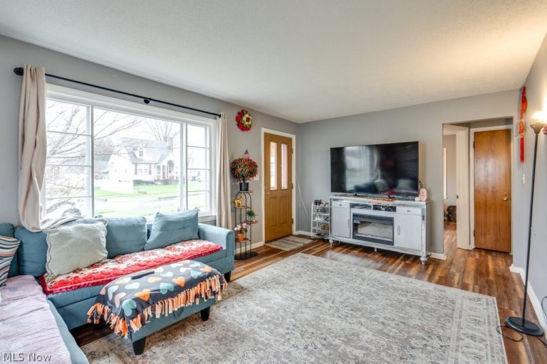 2666 10th Street, Cuyahoga Falls, OH - Photo 5