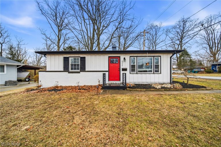 8324 Harbor Drive, Mentor, OH, 44060