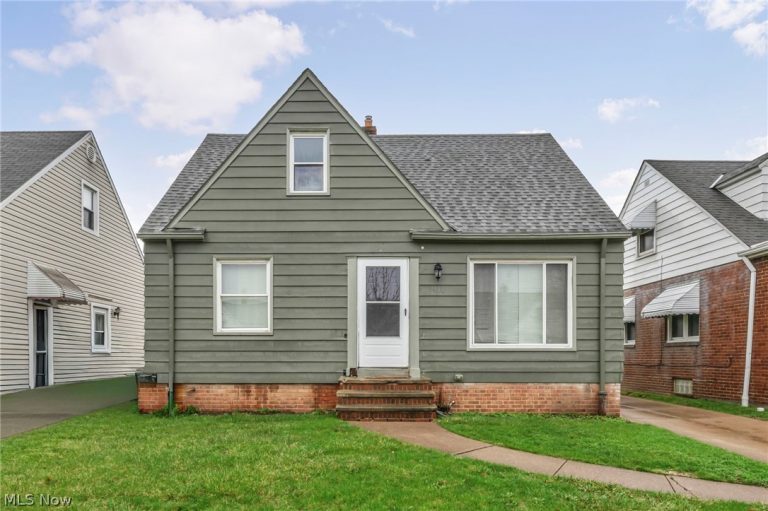 9410 Beech Avenue, Brooklyn, OH - Photo 3