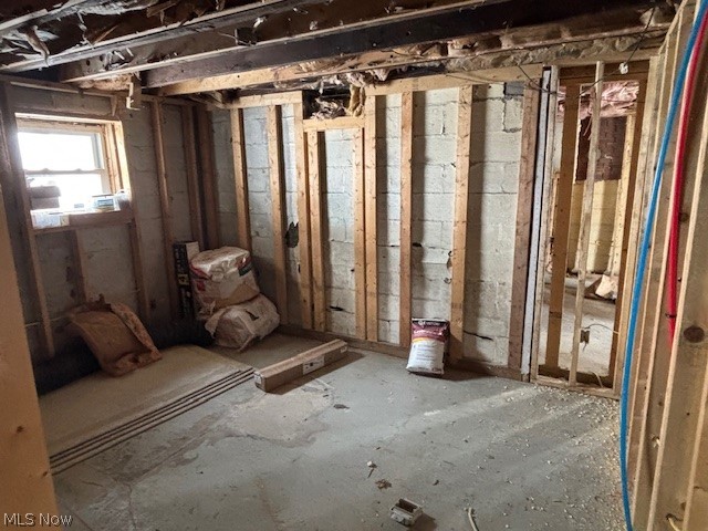 16310 Madison Road, Middlefield, OH - Photo 6