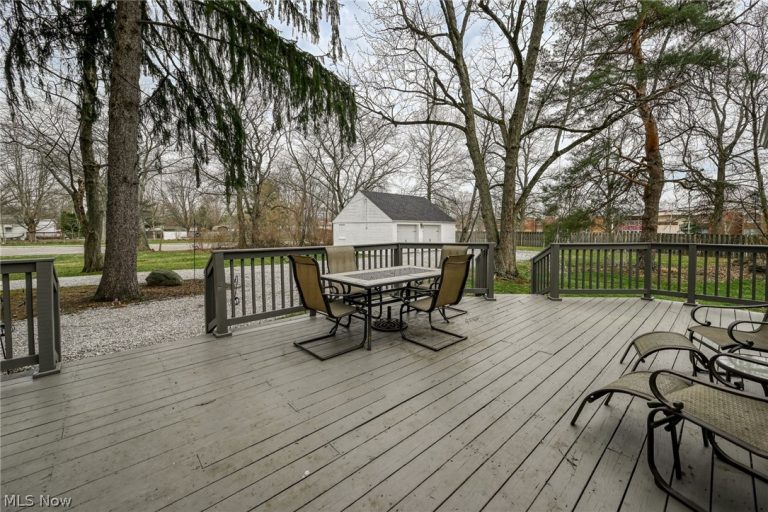 374 River Road, Munroe Falls, OH - Photo 5
