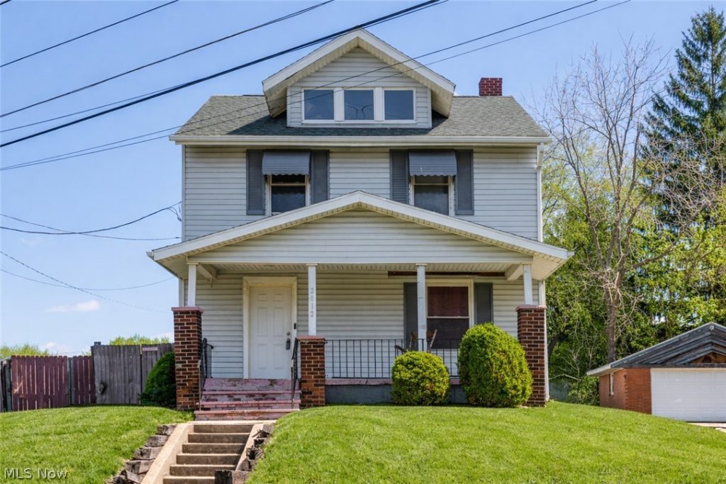 2012 Harmont Avenue, Canton, OH