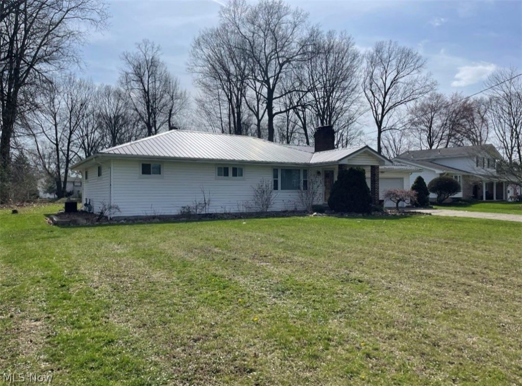 425 Laurel Street, Liberty, OH