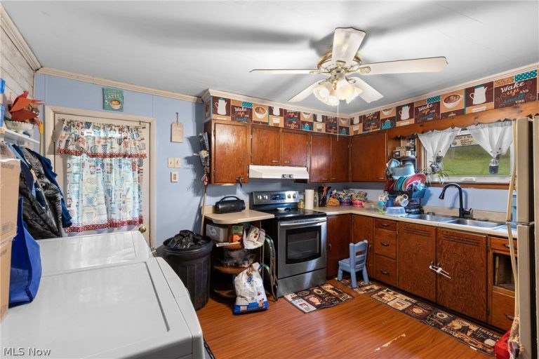 134 Coss Street, Dillonvale, OH - Photo 5