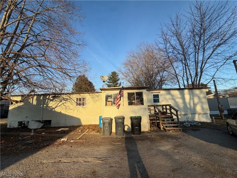 26 11th Street, Dresden, OH, 43821
