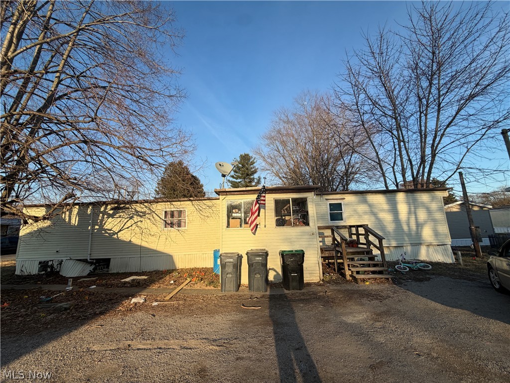 26 11th Street, Dresden, OH