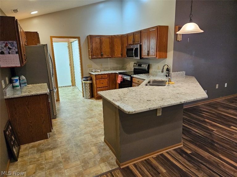 2585 Barnstone Avenue, Canton, OH - Photo 5