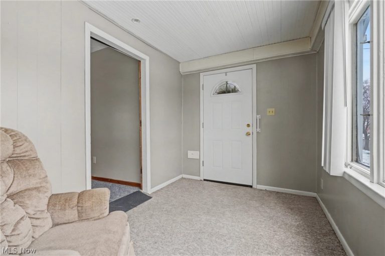 406 Moody Street, Akron, OH - Photo 8