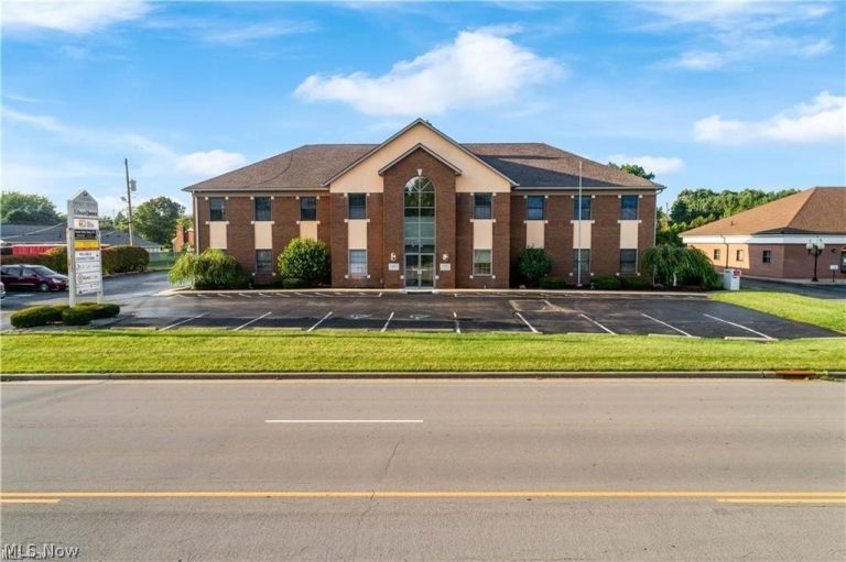 4501 Hills and Dales Road, Canton, OH, 44718