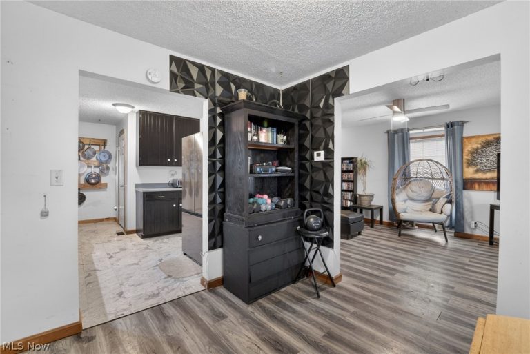 1528 22nd Street, Canton, OH - Photo 6