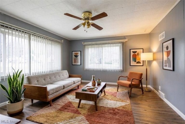 2249 Coleman Drive, Youngstown, OH - Photo 6