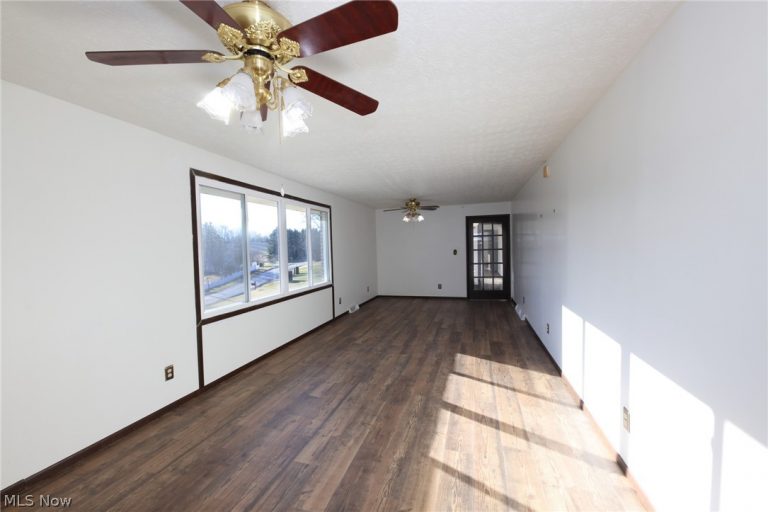125 Meadowood Drive, New Cumberland, WV - Photo 6