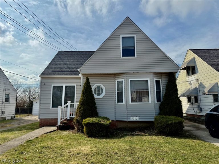 5212 105 Street, Garfield Heights, OH, 44125