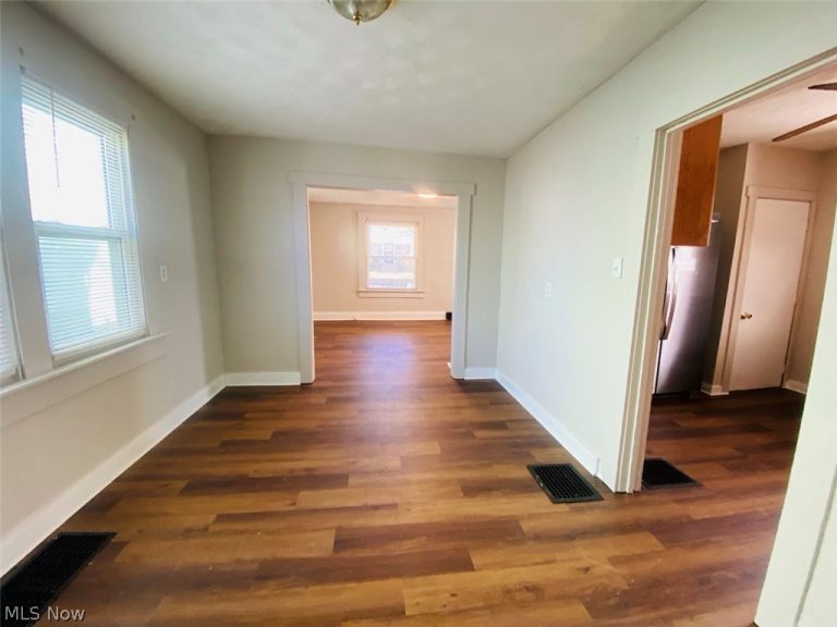 748 Merton Avenue, Akron, OH - Photo 8