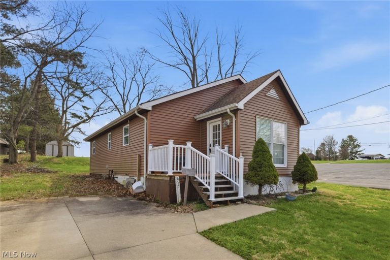 655 Spangler Street, Willard, OH - Photo 2