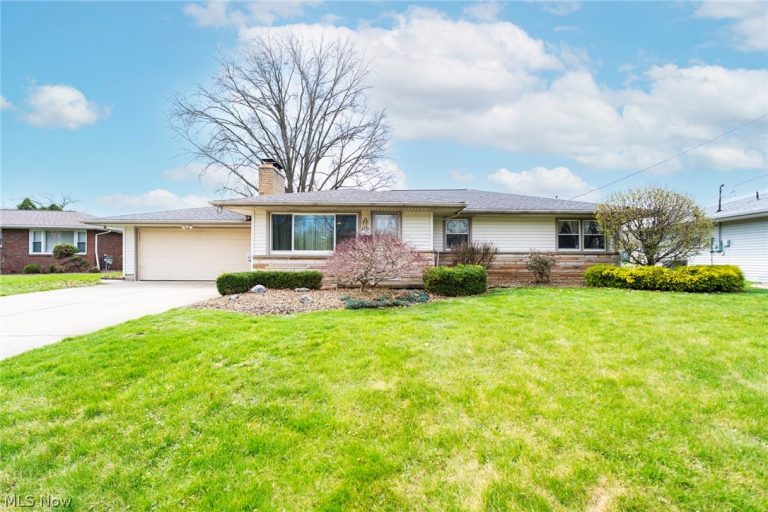 2739 Algonquin Drive, Poland, OH, 44514