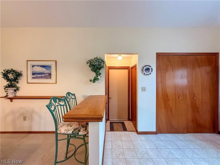 122 Sturbridge Drive, Medina, OH - Photo 8