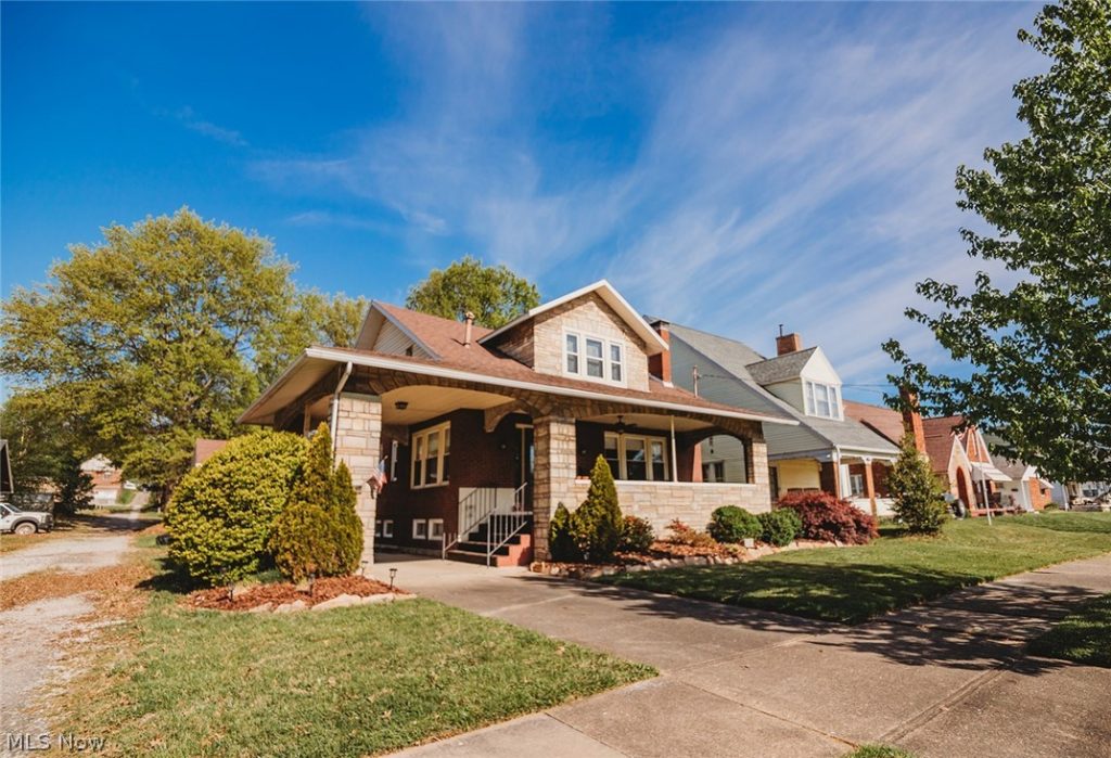 2107 PARK Avenue, Parkersburg, WV