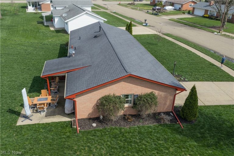 1126 3rd Street, New Philadelphia, OH - Photo 6