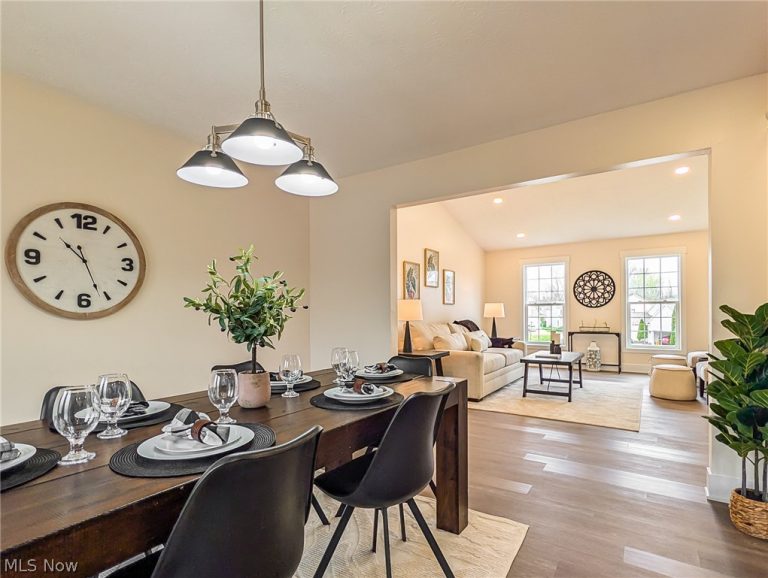 1154 Eaton Drive, Akron, OH - Photo 5