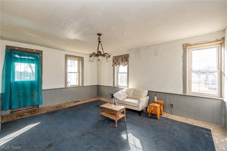 514 Reno Drive, Louisville, OH - Photo 5