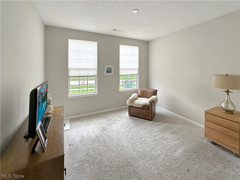 502 Arbor Lane, Copley, OH - Photo 8