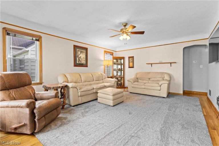 6394 Westminster Drive, Parma, OH - Photo 5