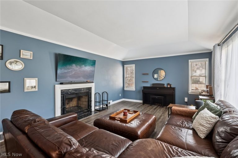 4284 Silsby Road, University Heights, OH - Photo 3