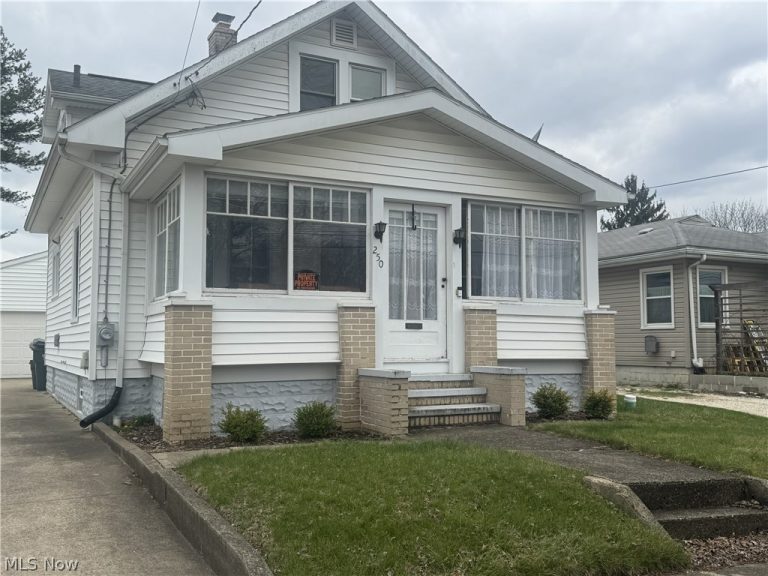 250 29th Street, Barberton, OH, 44203