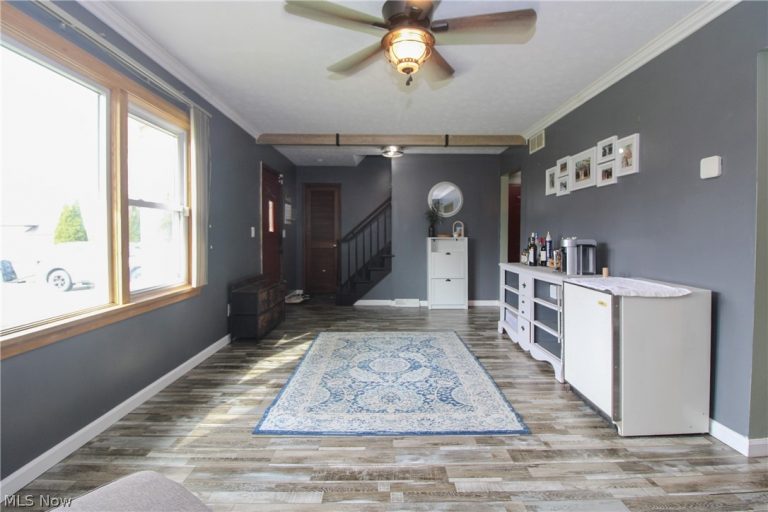 1913 Cloverbrook Drive, Mineral Ridge, OH - Photo 8