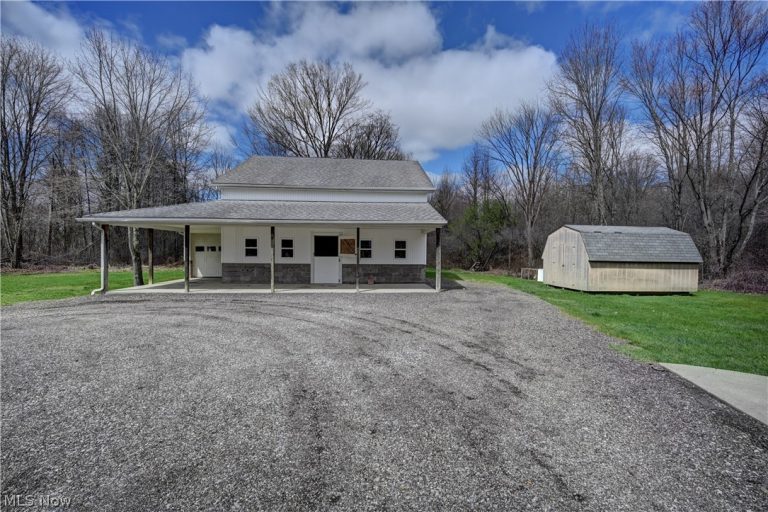3620 Geauga Portage Easterly Road, West Farmington, OH - Photo 5