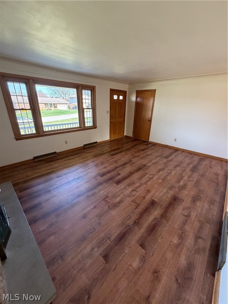 8615 Chesterton Drive, Poland, OH - Photo 3