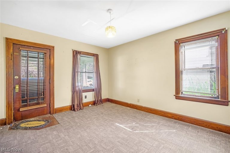 848 Longview Avenue, Akron, OH - Photo 8